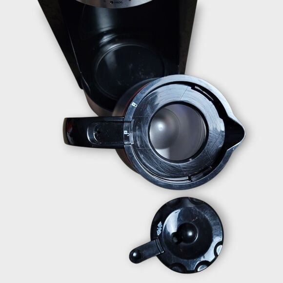 Melitta 10-Cup Thermal Drip Coffeemaker Model 46894 In Black Stainless Steel - Picture 7 of 10